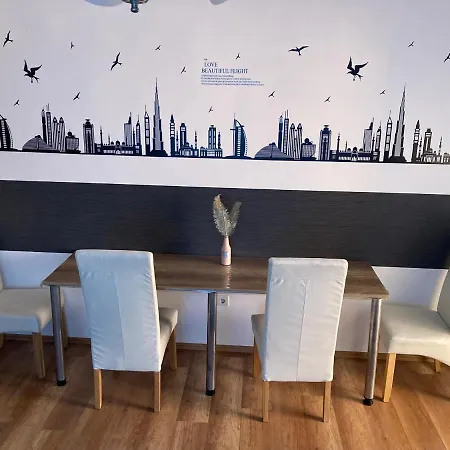 Origo Apartment *